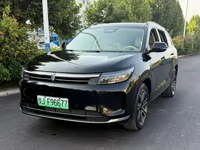 AITO M7