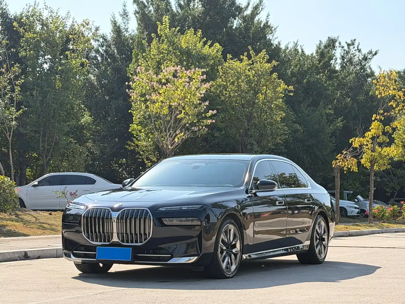 BMW 7-SERIES