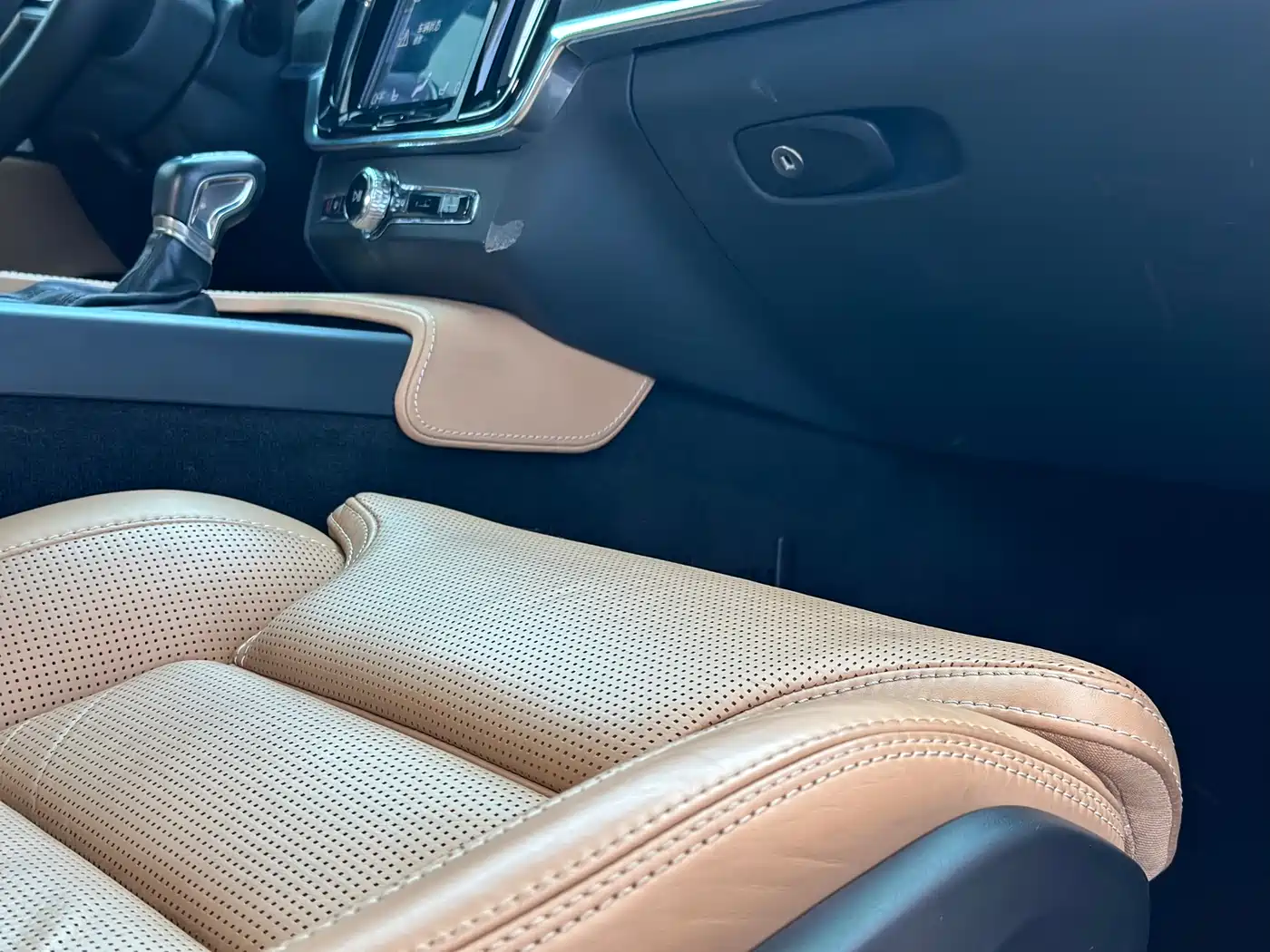 Volvo V90 2019 Cross Country T5 AWD Prestige Edition (China V) фото 13