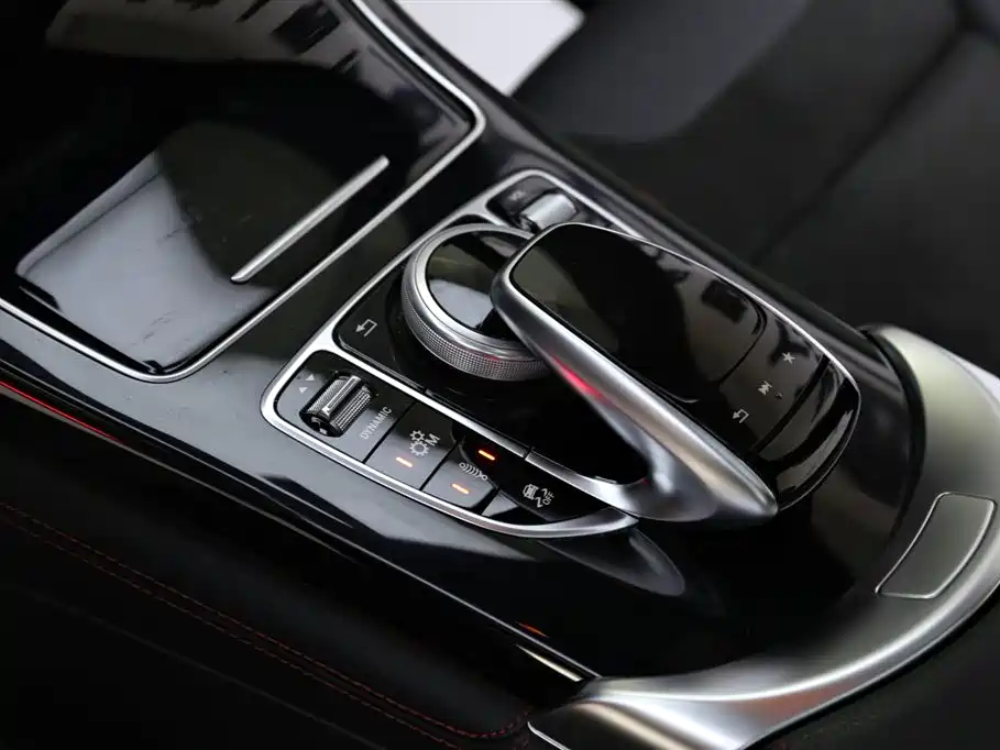 Mercedes-Benz GLC AMG 2017 AMG GLC 43 4MATIC фото 12