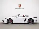 Photo 3 - Porsche 718