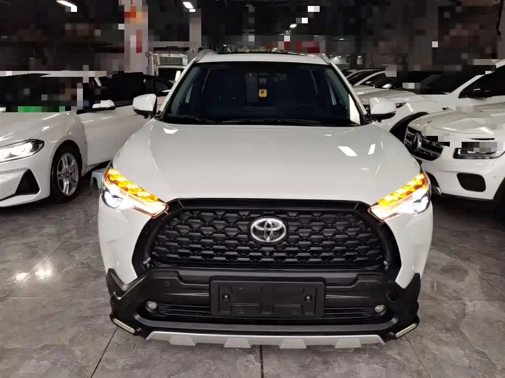 Toyota Corolla Cross 2023 2.0L Elite Edition фото 3