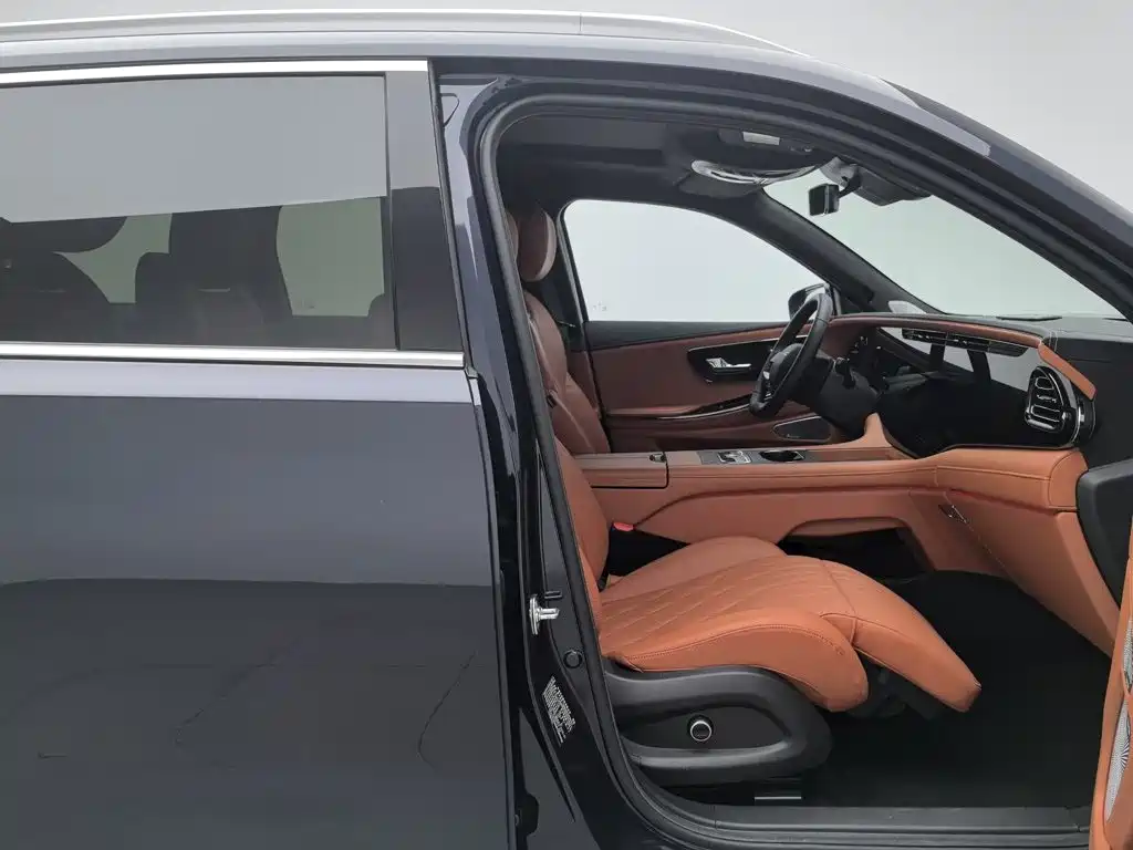 Exeed Landmark C-DM 2025 2025 180 Ultra Long Range AWD (6-Seater)