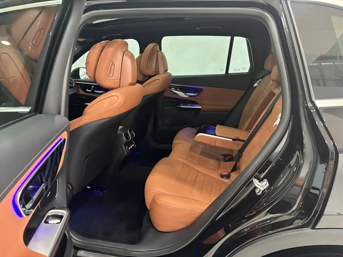 Mercedes-Benz GLC 2026 GLC 260 L 4MATIC Classic Edition фото 22