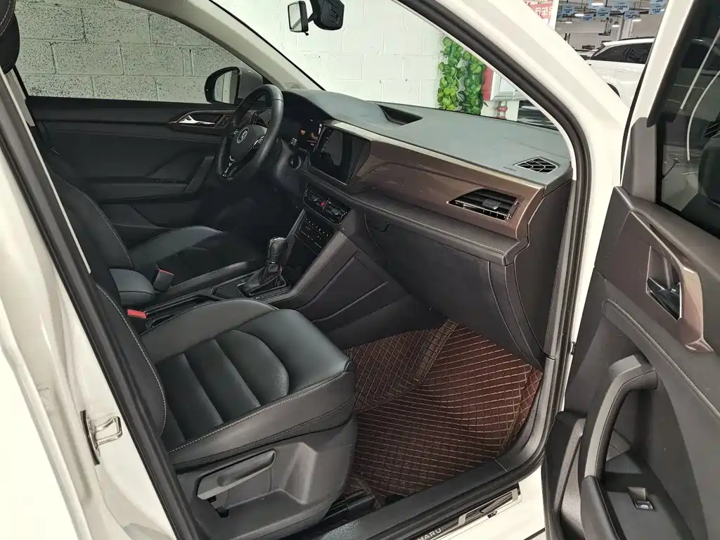 Volkswagen Tharu, миниатюра 21