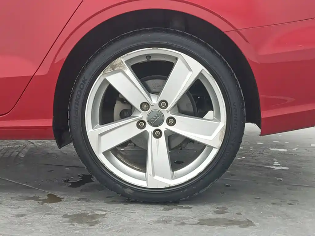 Фото 10 - Audi A3