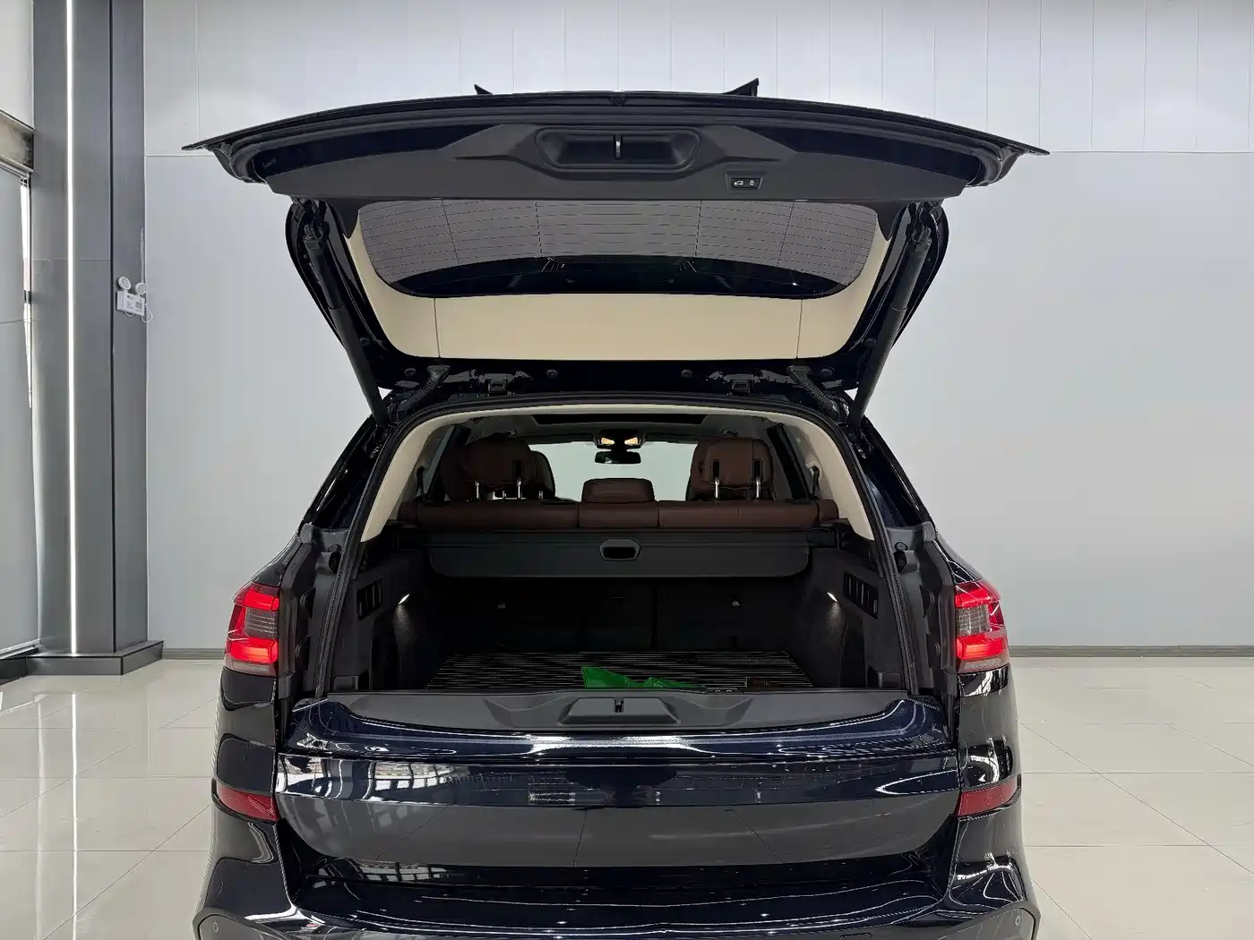 BMW X5 (Import) 2021 xDrive40i Exclusive M Sport Package фото 18