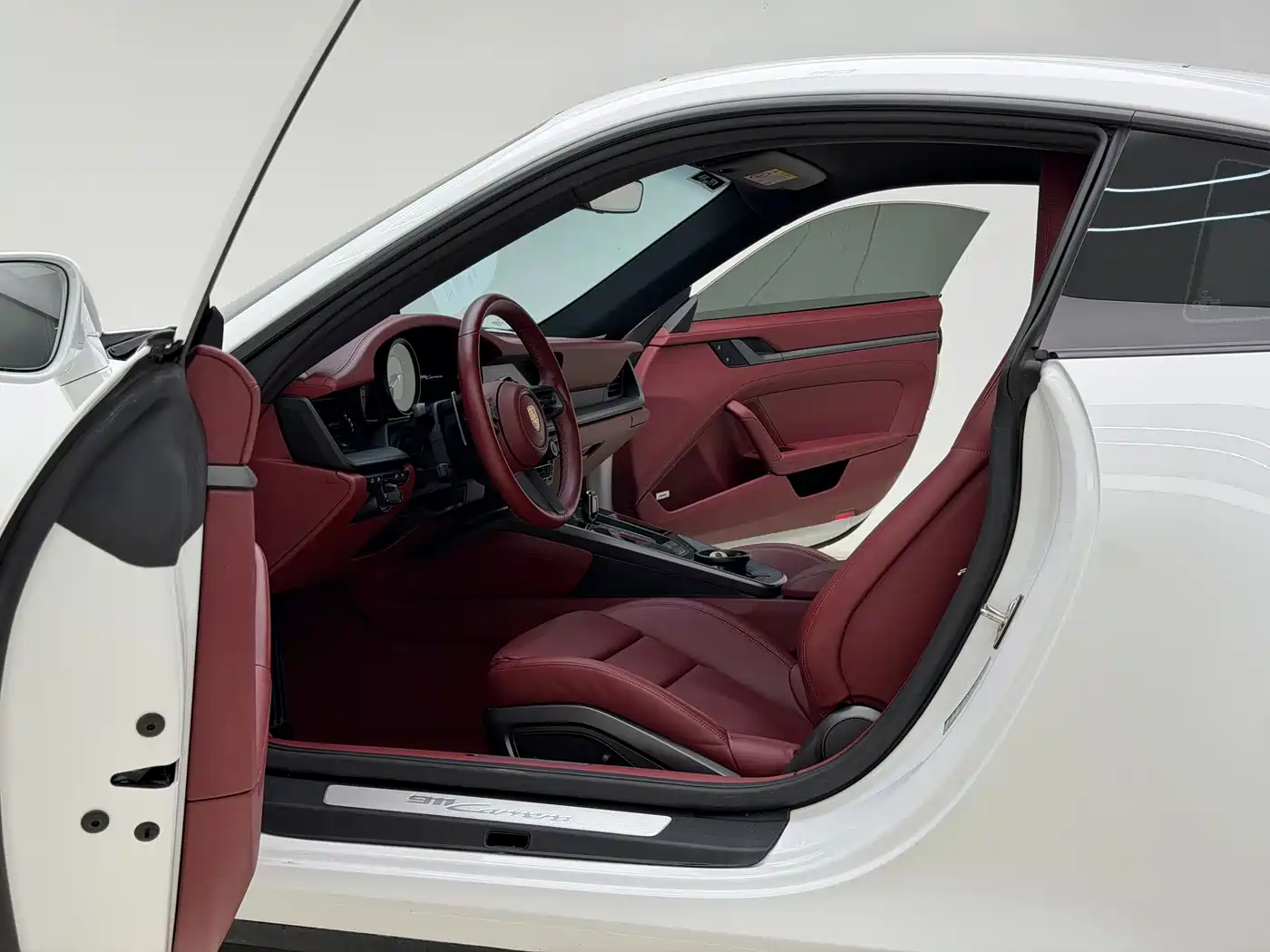 Porsche 911 2023 Carrera 3.0T фото 13