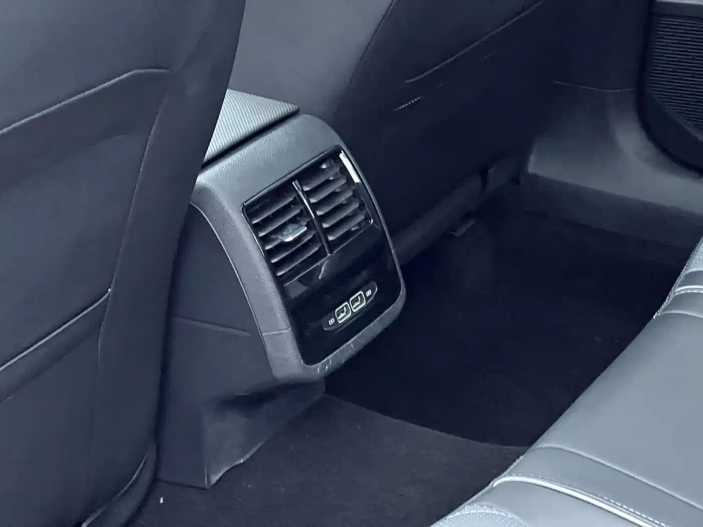 Volkswagen Sagitar 2023 280TSI DSG Beyond Lite фото 2