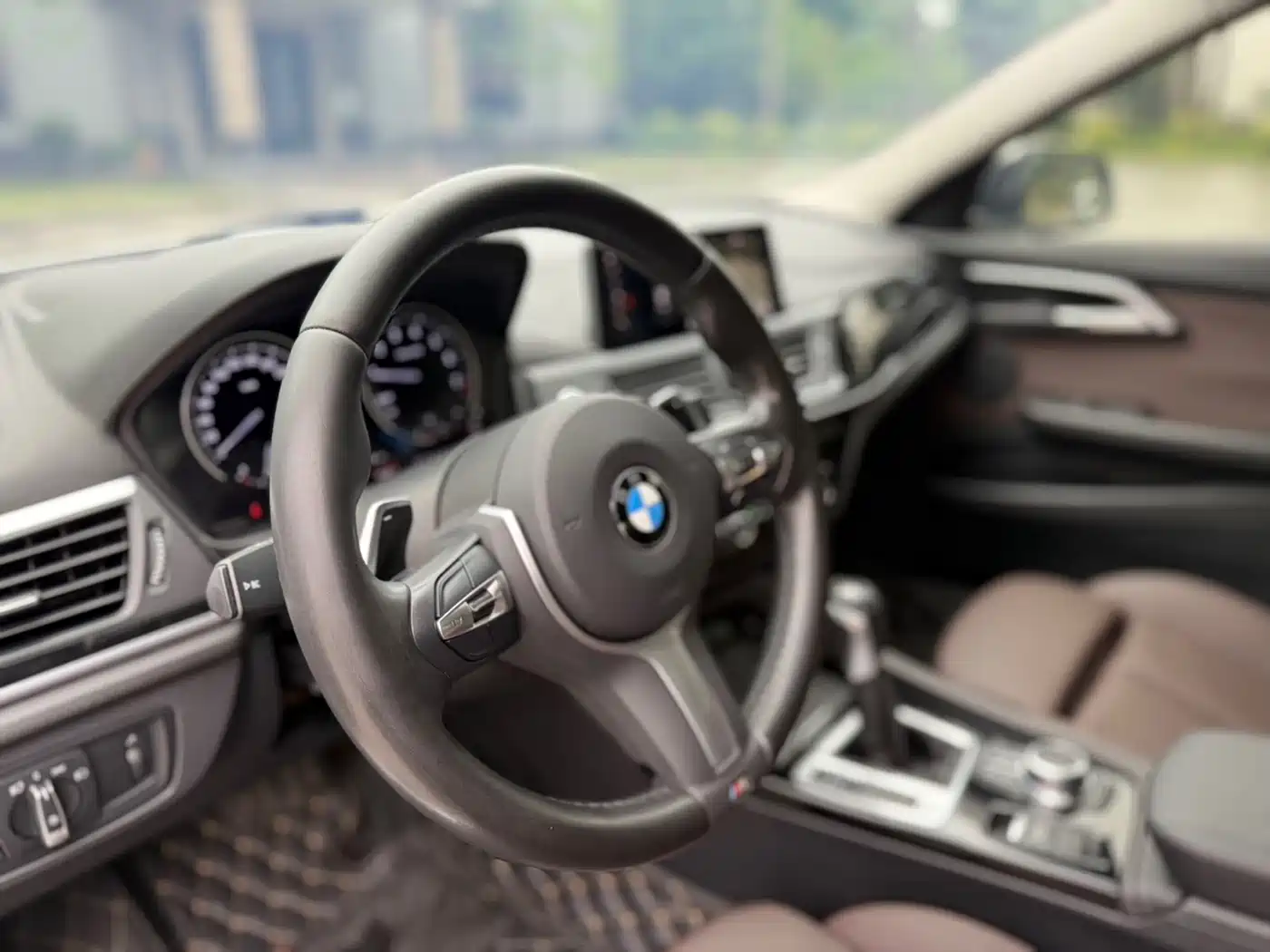BMW 1 Series 2019 120i Leading M Sport Package фото 6