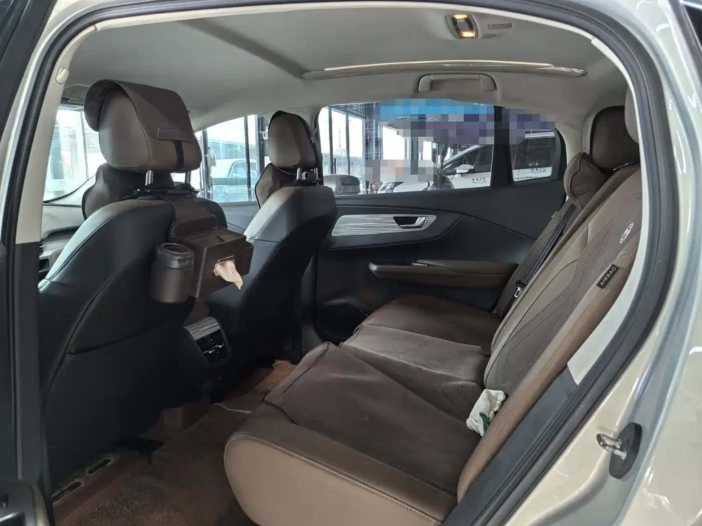 Hongqi E-QM5 2023 620km PLUS фото 12
