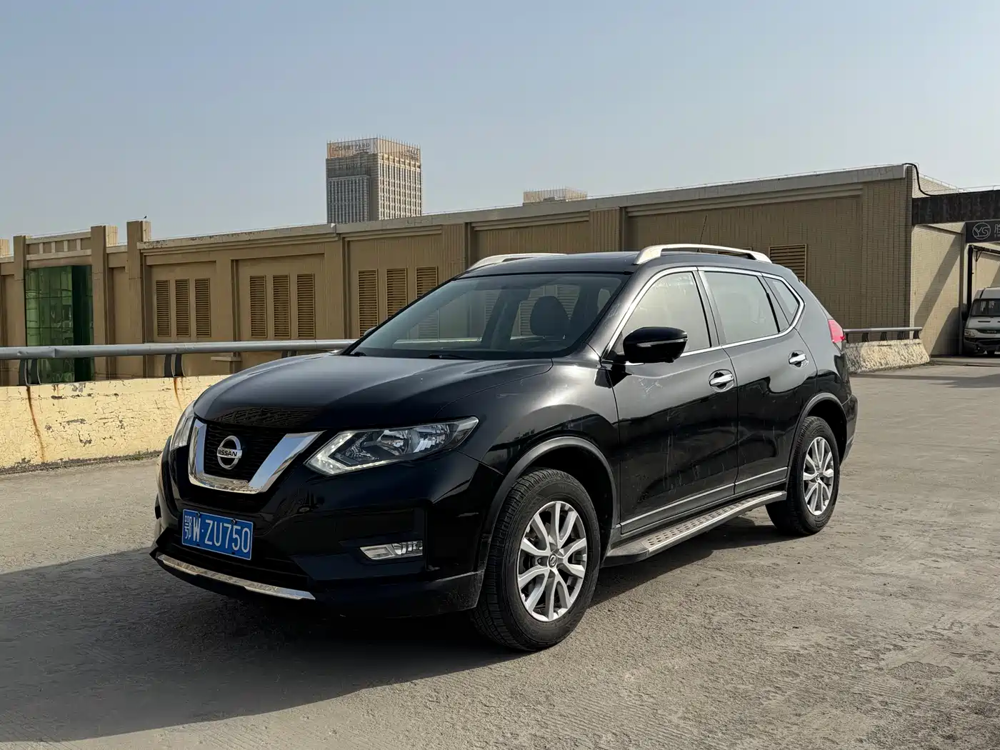 Фото 1 - Nissan X-Trail