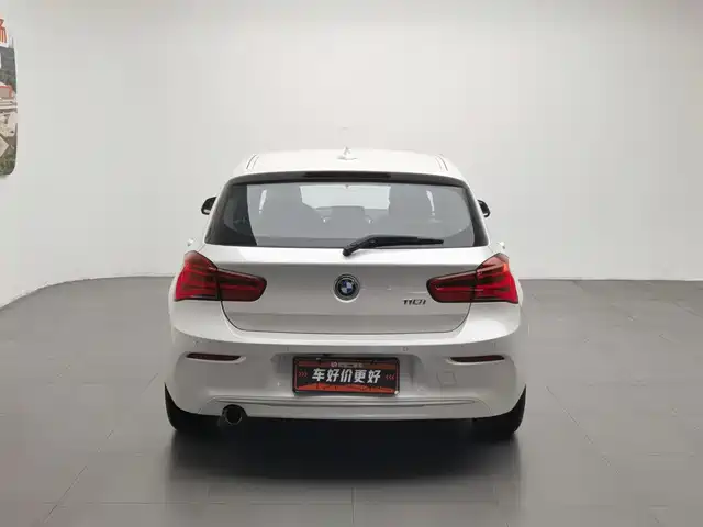 BMW 1 Series (Import) 2016 118i Urban Design Package — фото 4