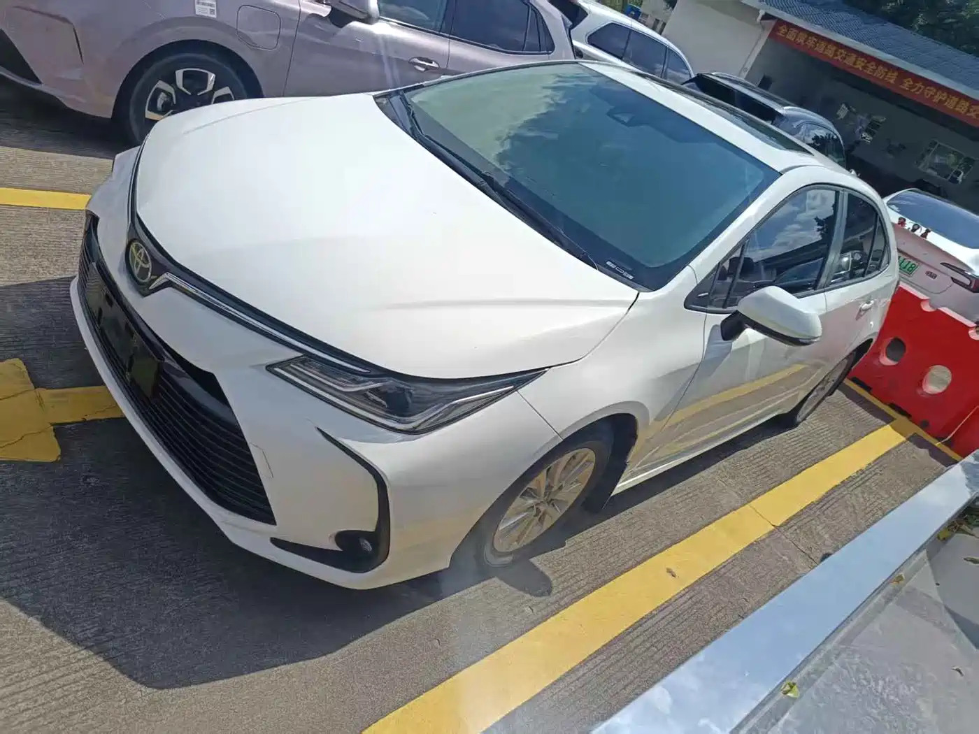 Toyota Corolla 2021 TNGA 1.5L CVT Elite Edition фото 3