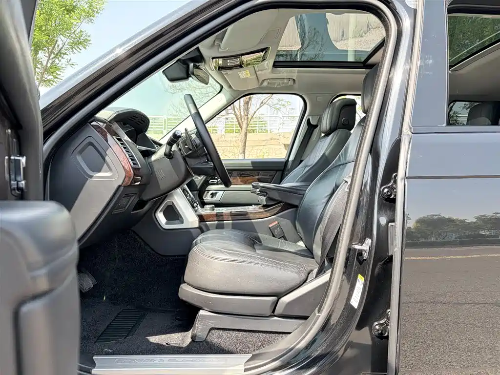 Land Rover Range Rover 2020 3.0 L6 Shengshi Edition фото 7