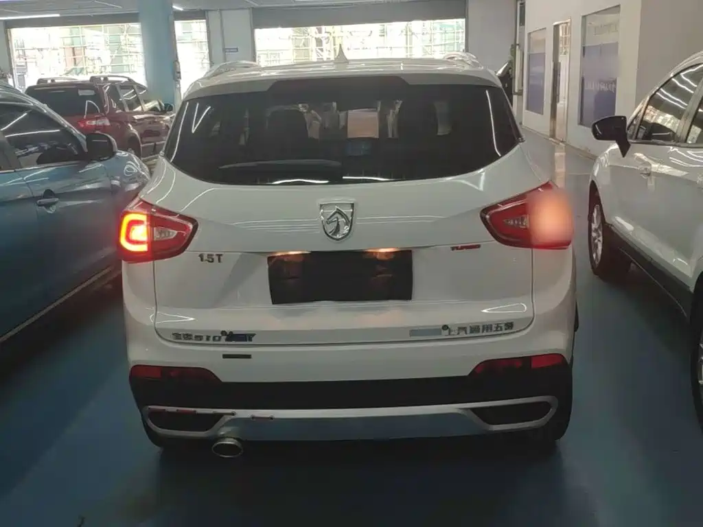 Baojun 510 2017 2017 1.5L Auto Luxury