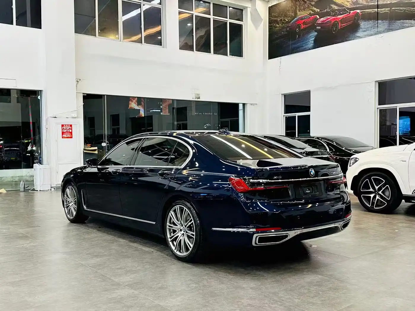 BMW 7 Series 2019 740Li xDrive Executive Luxury Package фото 4