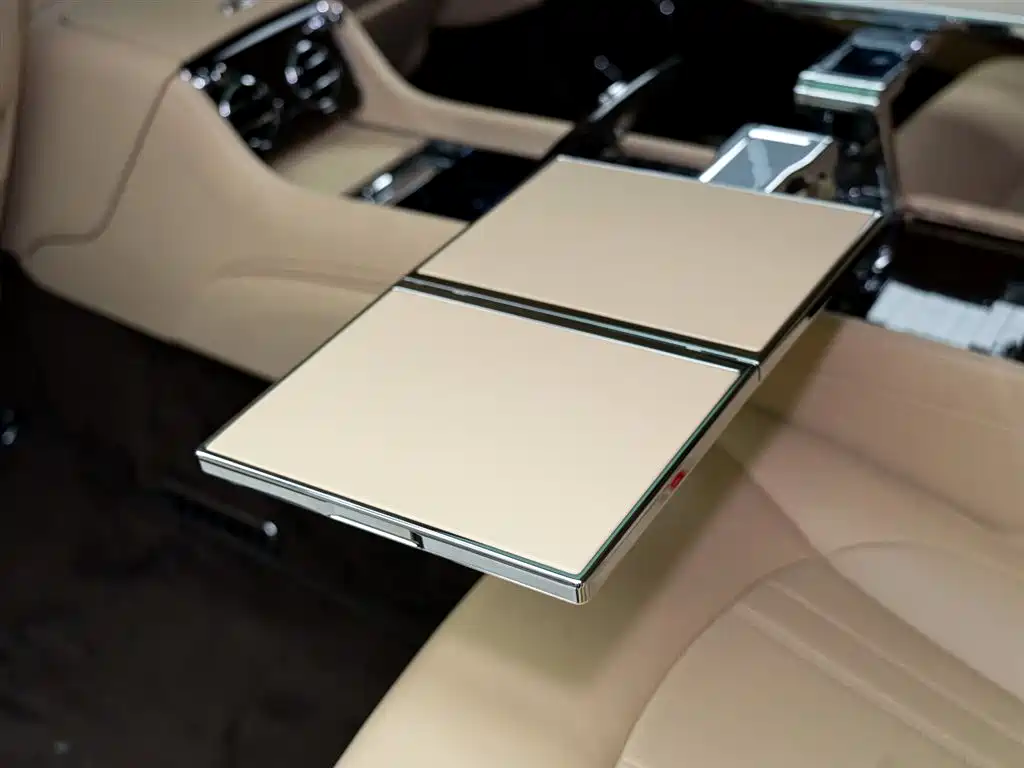 Bentley Mulsanne 2017 6.8T Long Wheelbase фото 13