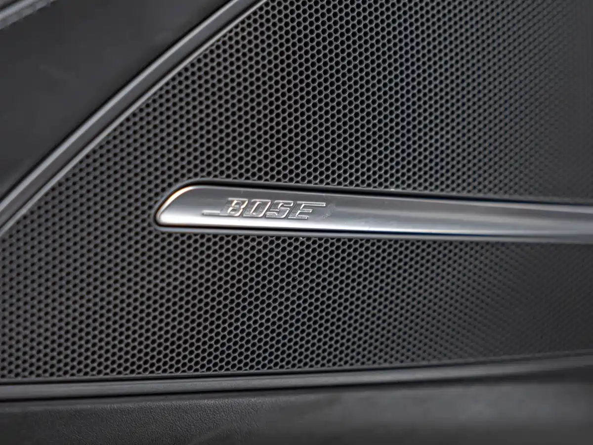 Фото 19 - Audi A8