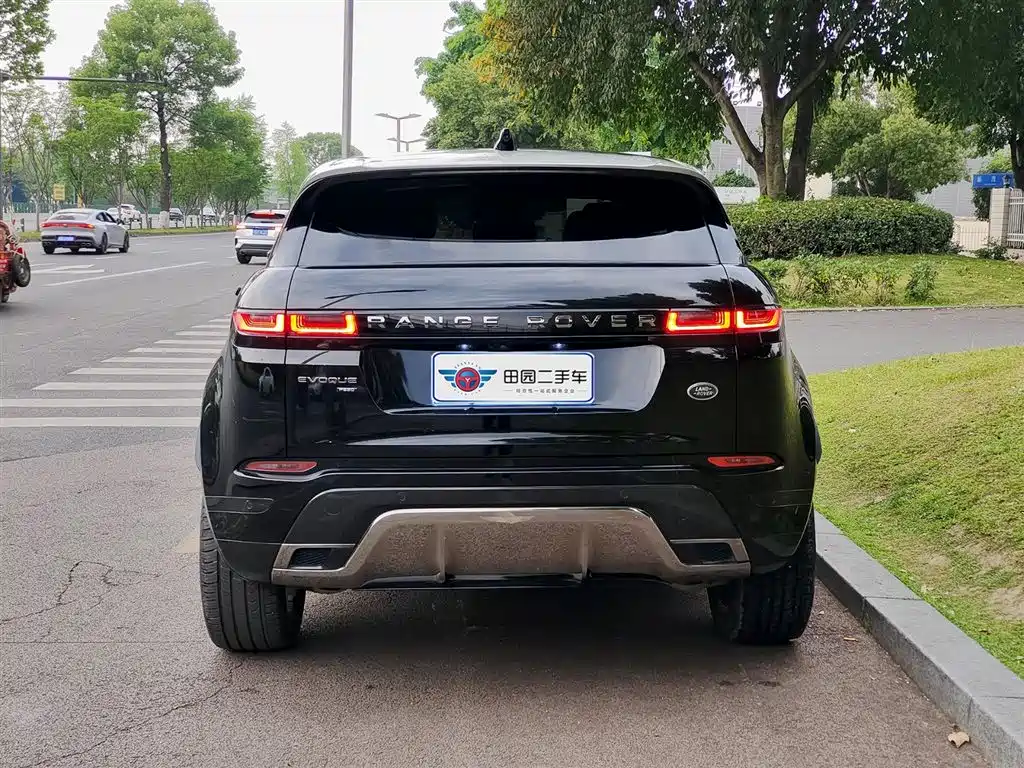 Land Rover Range Rover Evoque 2022 Range Rover Evoque L 249PS R-Dynamic Luxury Edition фото 5