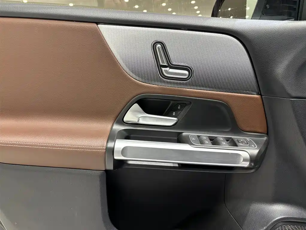 Mercedes-Benz GLB 2022 Model GLB 200 Dynamic Edition фото 10