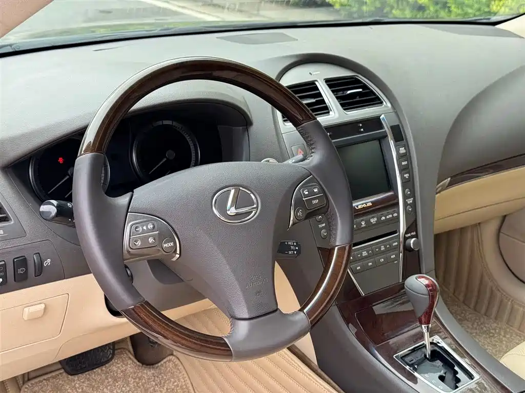 Lexus ES 2010 350 Luxury Edition фото 4