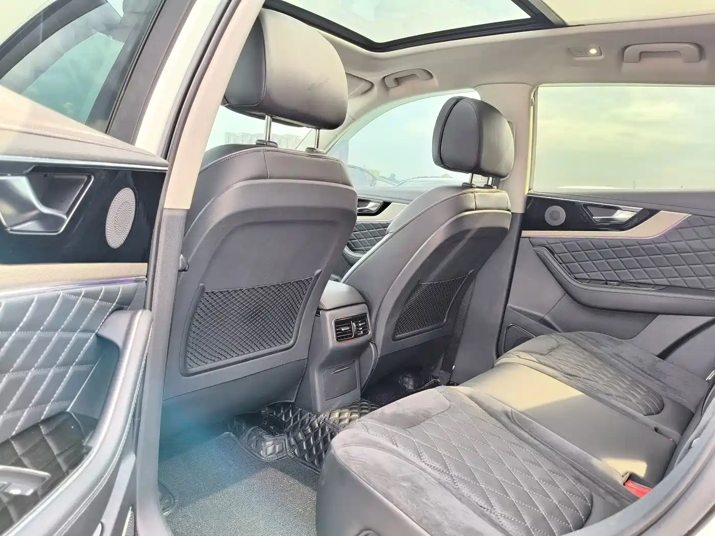 Hongqi HS5 2020 2019 2.0T Smart Connect Enjoy Edition