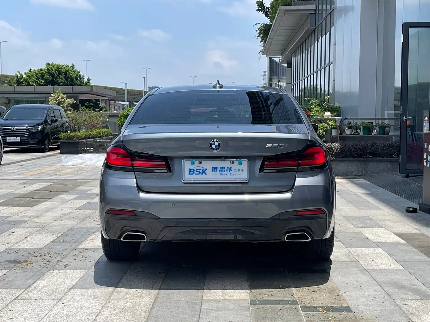 BMW 5 Series (Import) 2021 525i M Sport Package фото 4