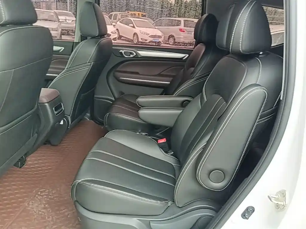 GAC Trumpchi Trumpchi M6 2023 PRO 270T DCT Luxury Edition фото 17