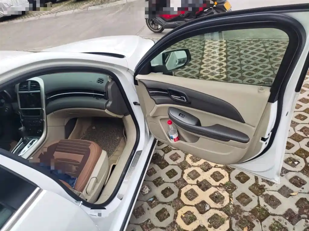 Chevrolet Malibu 2014 2.0L Automatic Comfort фото 20