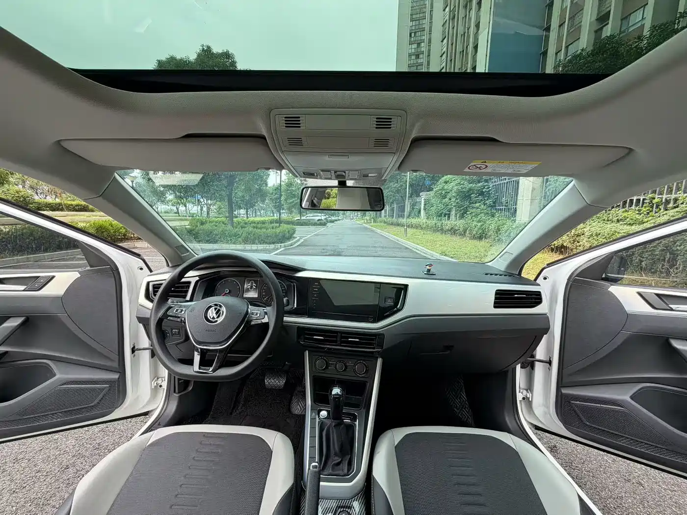 Volkswagen Polo 2021 2021 Plus 1.5L Automatic Colorful Tech Edition