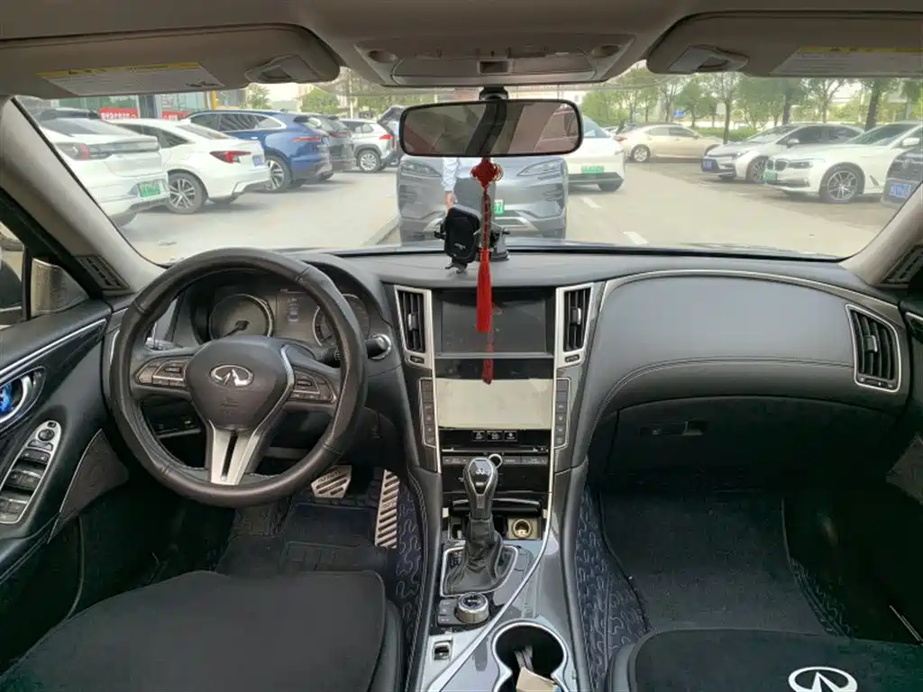 Infiniti Q50L 2019 2018 2.0T Comfort (China VI)