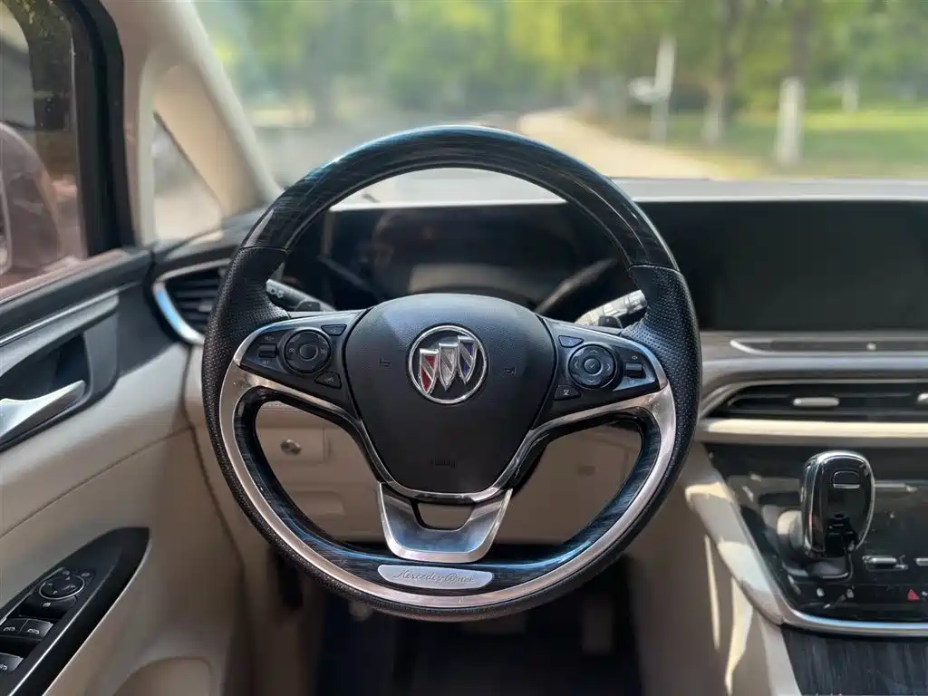 BUICK GL8