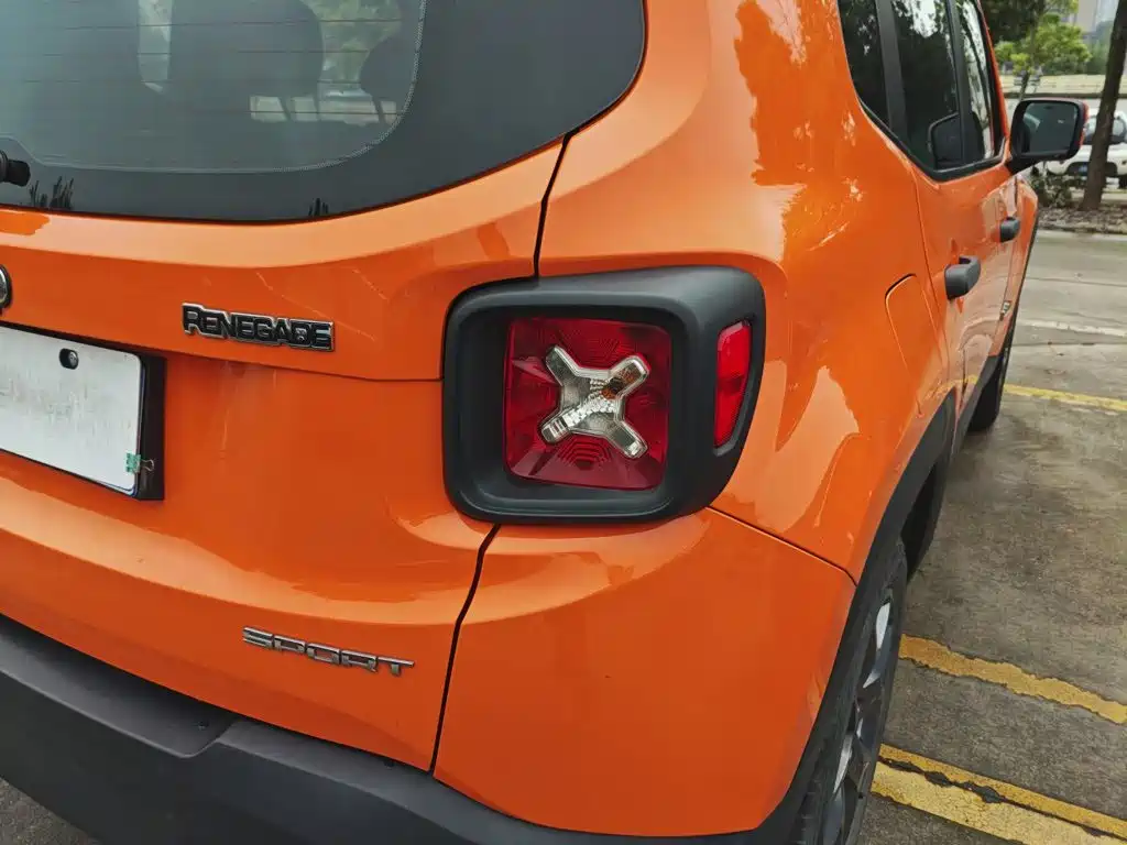 Jeep Renegade 2018 2017 180T Automatic Kinetic Edition+