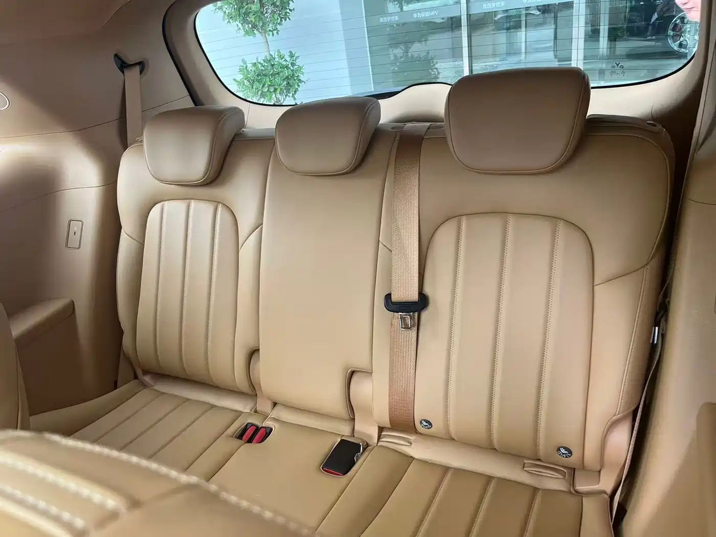 Voyah Auto Voyah Dreamer 2025 Model PHEV 4WD Premium QianKun Edition фото 9