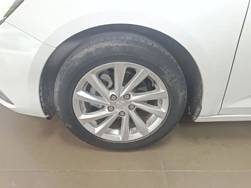 Buick Verano 2019 Sedan 15S Auto Leading фото 23