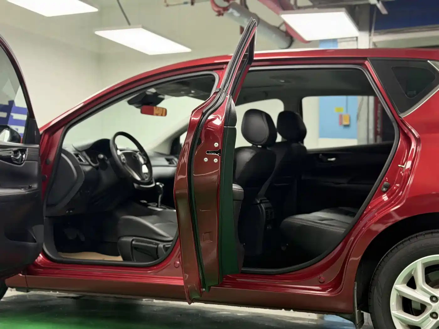 Nissan Tiida, миниатюра 5