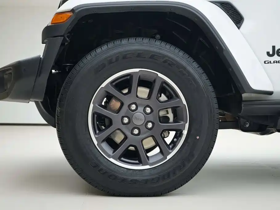 Jeep Gladiator 2023 2022 3.6L Pioneer Edition