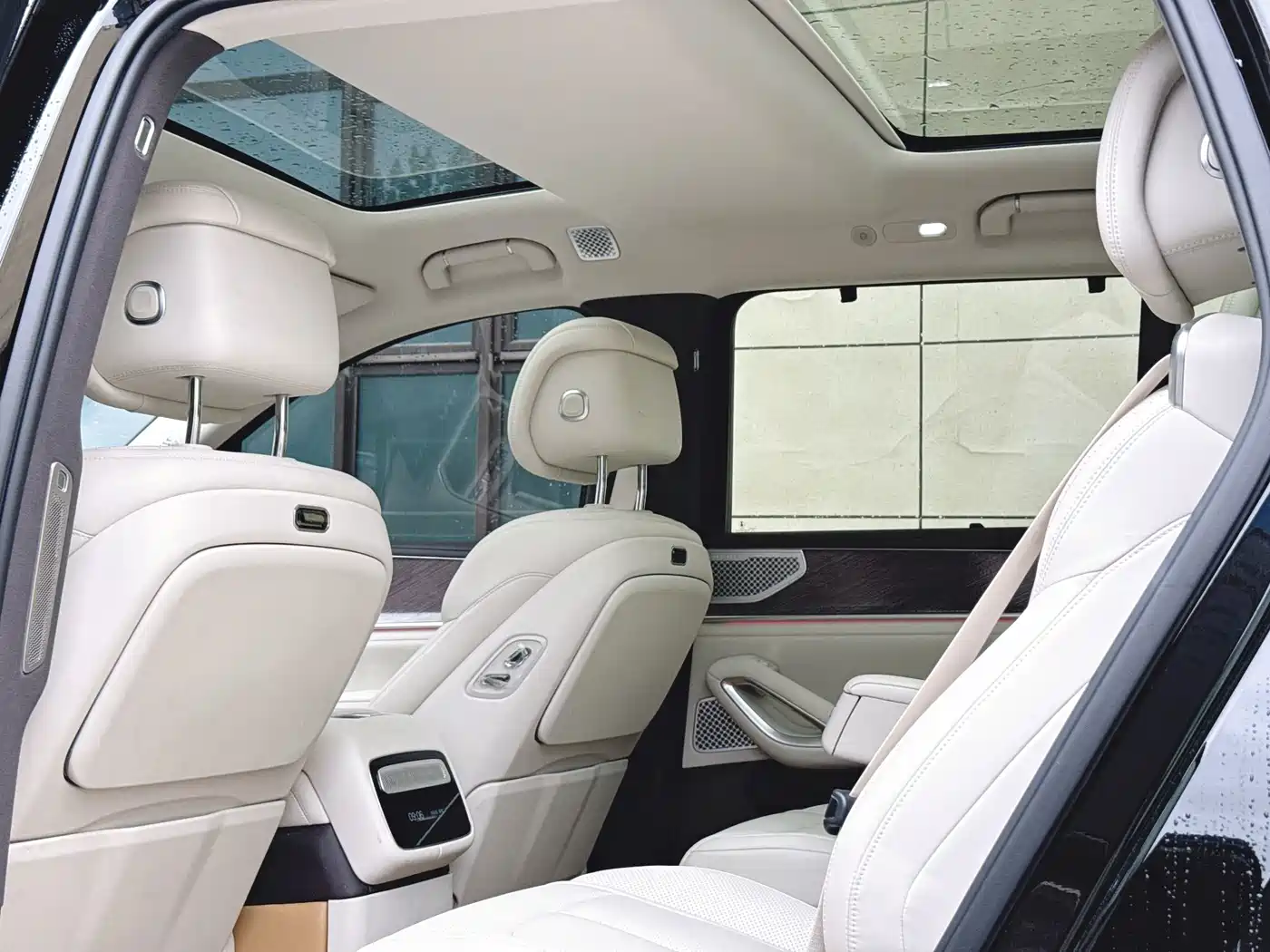 Denza N9 2025 2025 Model Prestige Edition