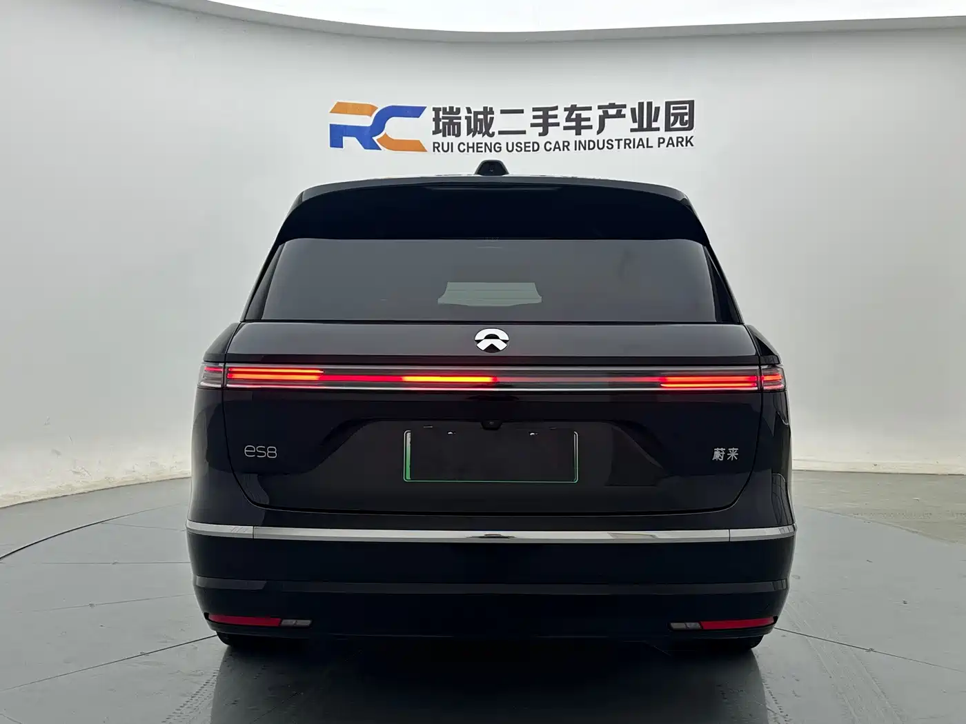 NIO ES8 2025 2025 Model 6-Seat Executive Luxury Edition