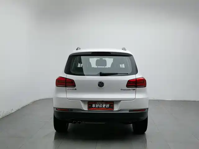 Volkswagen Tiguan 2015 1.8TSI Automatic 2WD Comfortline — фото 4