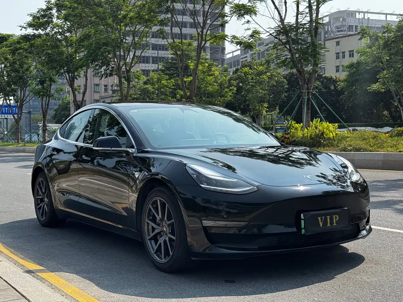 Tesla Model 3 (Import) 2019 2019 Long Range All-Wheel Drive Edition