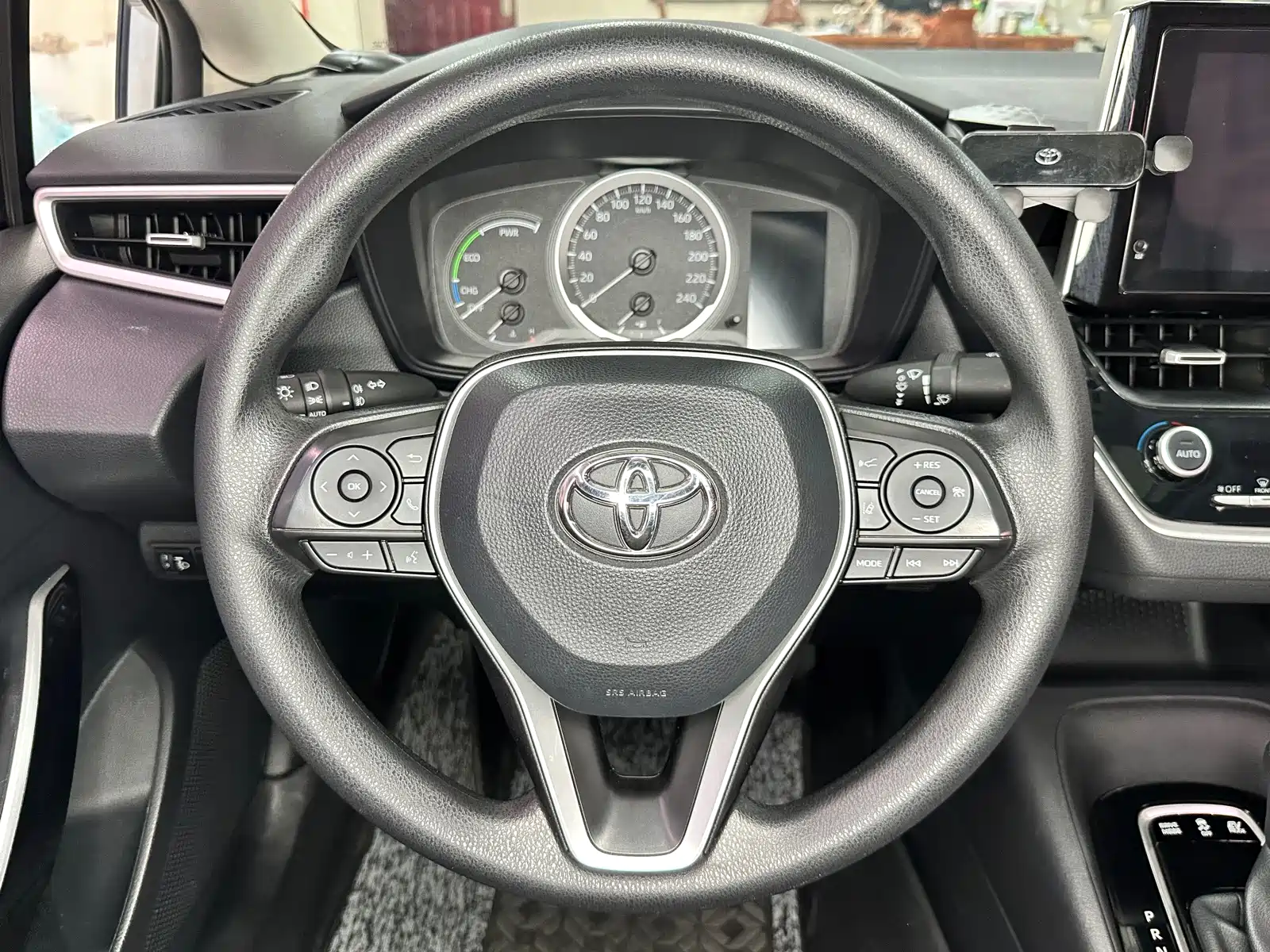 Фото 15 - Toyota Corolla