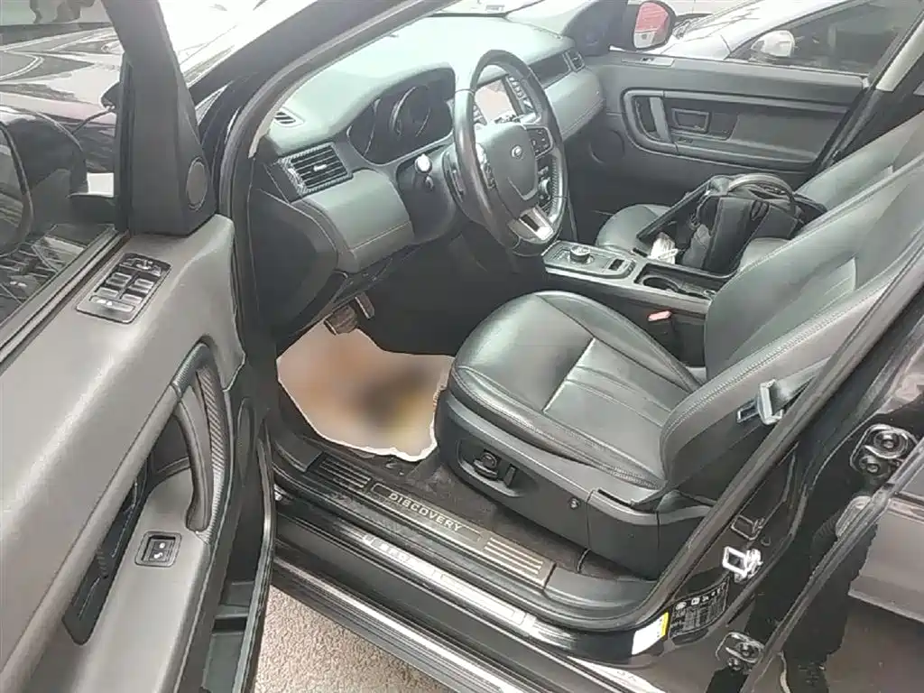 Land Rover Discovery Sport 2018 240PS SE Edition фото 16