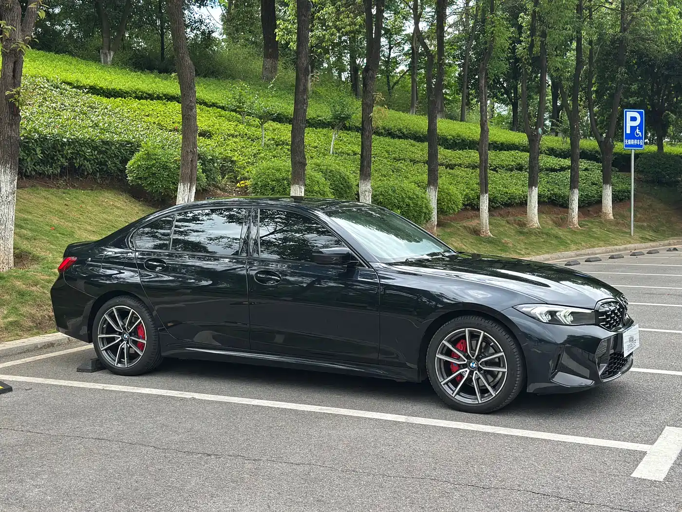 BMW 3 Series 2023 325Li M Sport Package фото 3