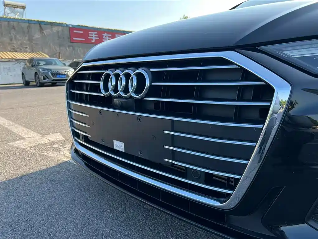 Audi A6L 2021 45 TFSI Exclusive Sport фото 10