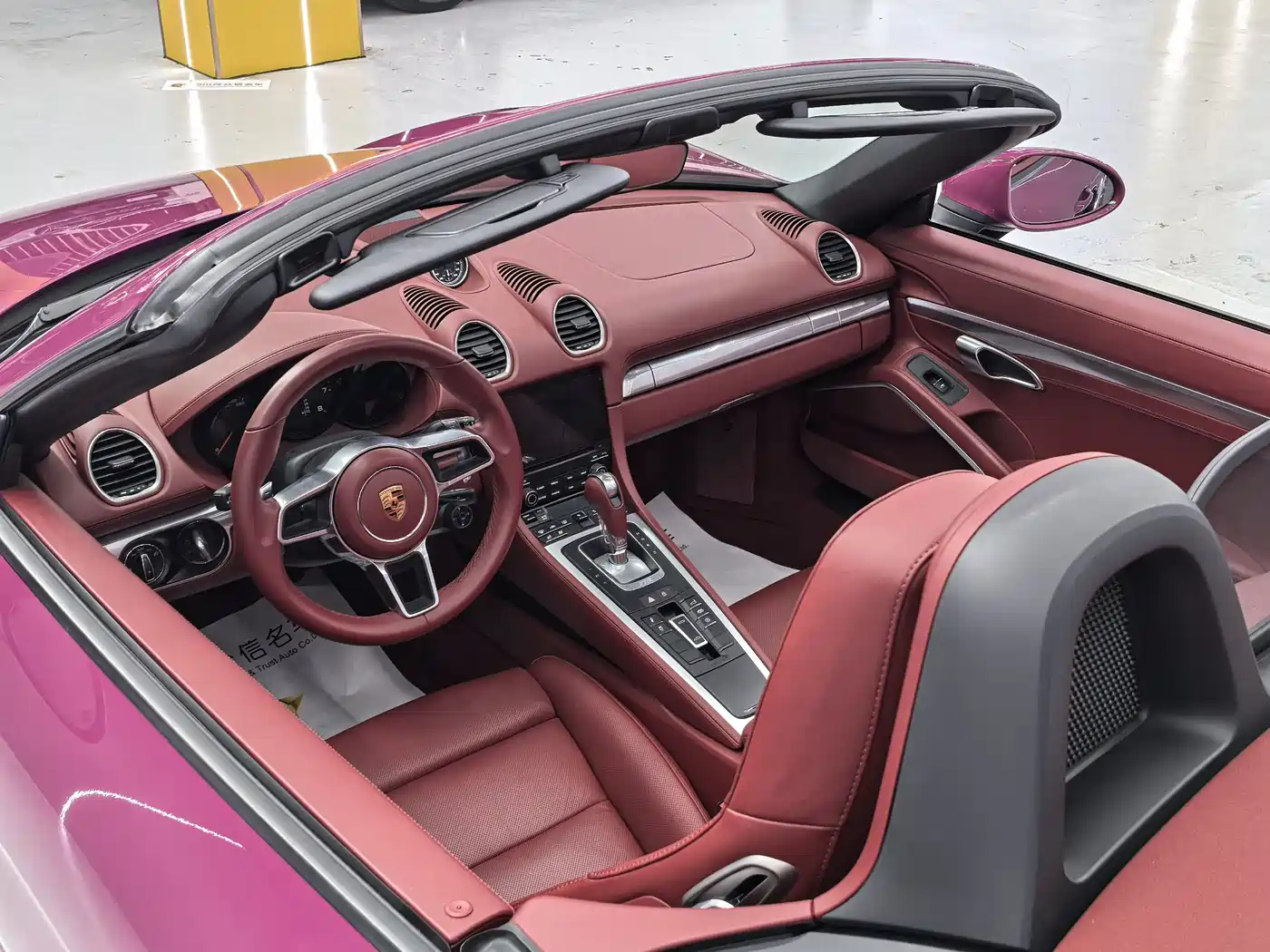 Porsche 718 2022 Boxster 2.0T фото 14