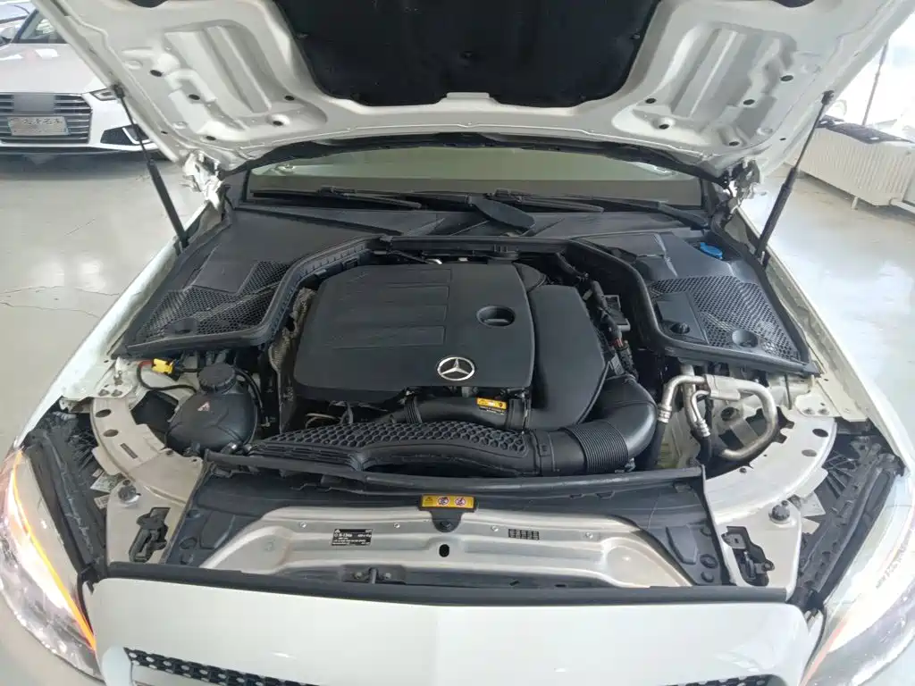 Фото 16 - Mercedes-Benz C-Class