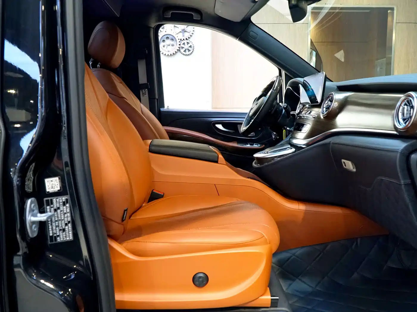 MERCEDES-BENZ V CLASS