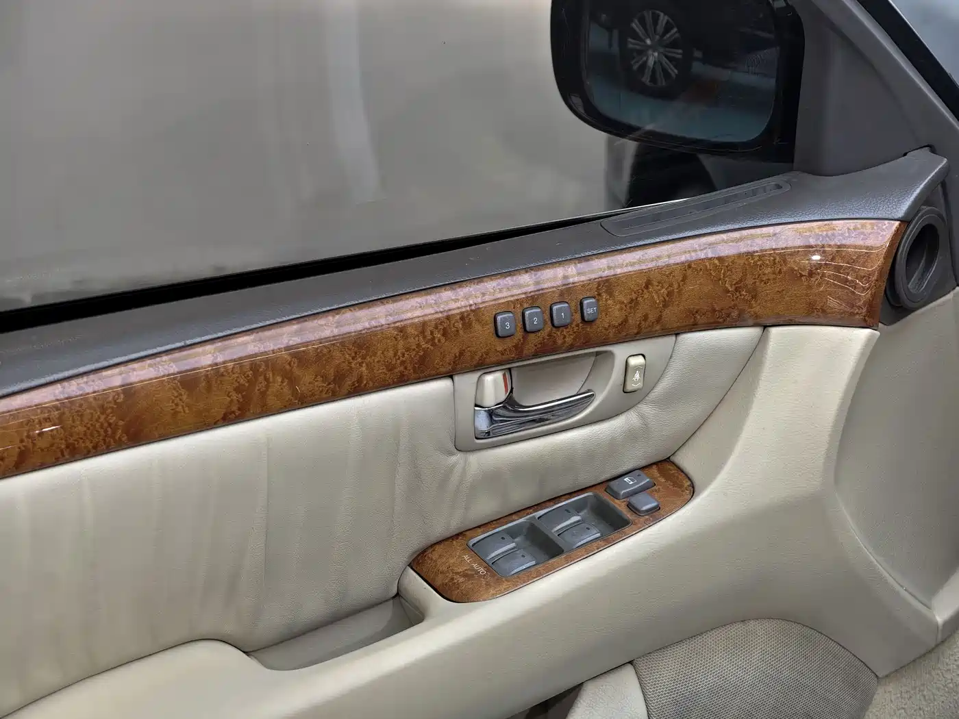 Lexus LS 2006 2005 430